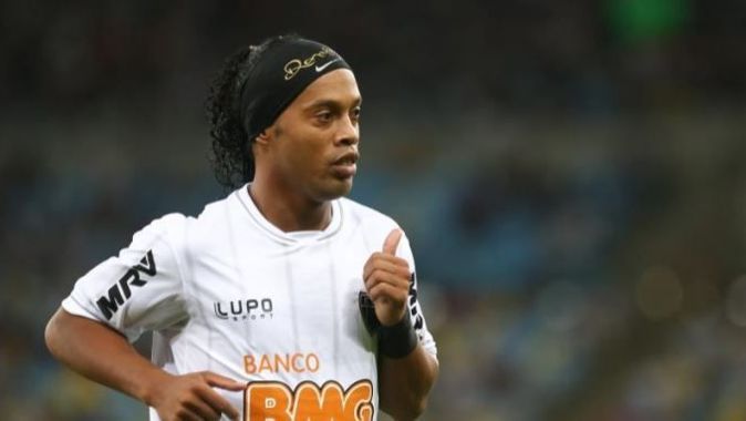 Ronaldinho ücretinde indirim yaptı