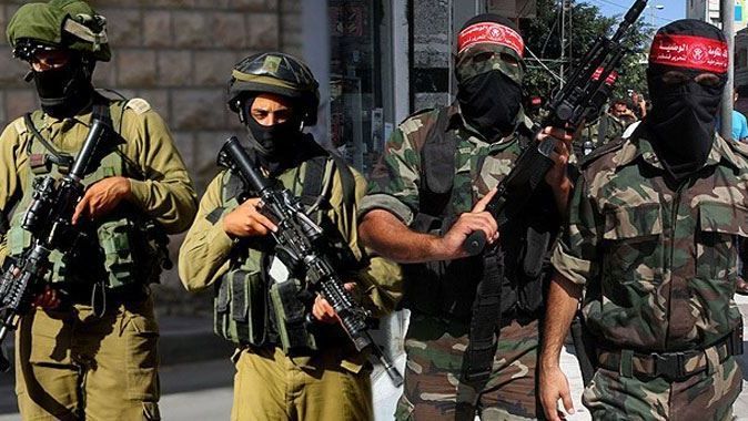 İsrail askerleri Batı Şeria&#039;da okul bastı