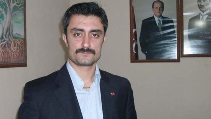 Maskeli saldırganlar MHP&#039;li başkanı darp etti