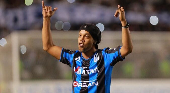 Ronaldinho: Meksika&#039;ya kupalar kazanmak için geldim