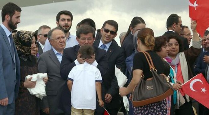 Ahmet Davutoğlu&#039;nun çok konuşulan fotoğrafı!