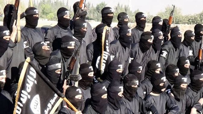 IŞİD hakkında inanılmaz iddia! 600 Irak askerini..