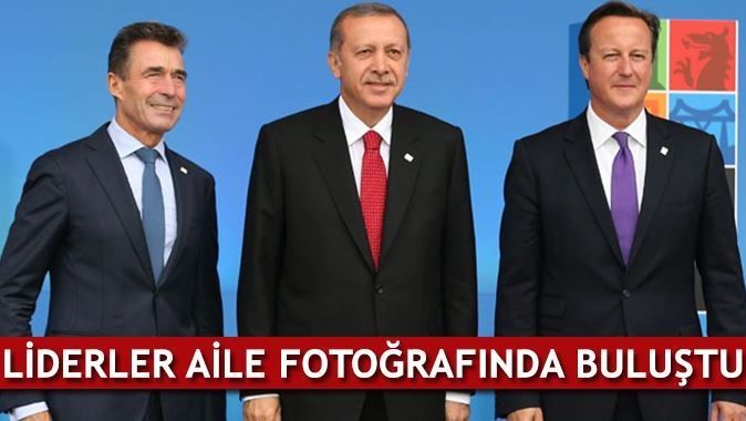 NATO Zirvesi&#039;nde liderler aile fotoğrafında buluştu