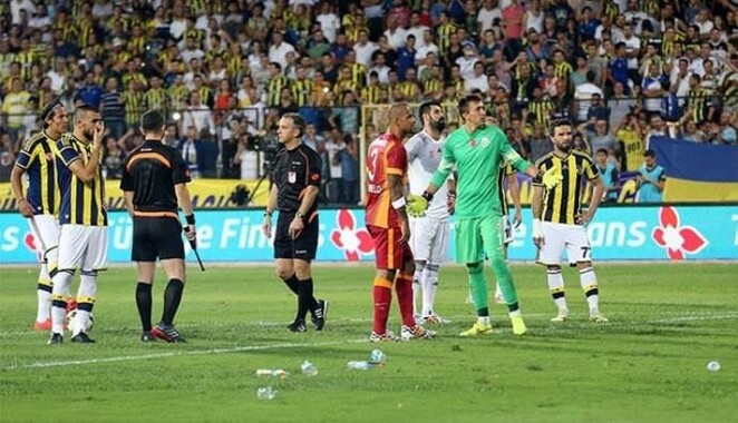 Galatasaray&#039;a seyircisiz oynama cezası