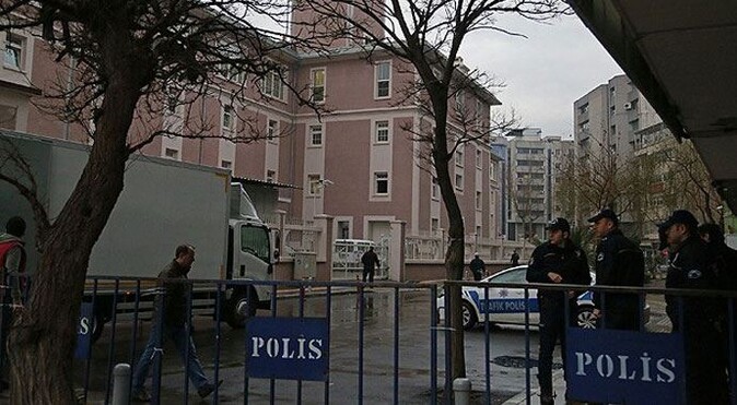 İzmir merkezli operasyonda 20 gözaltı