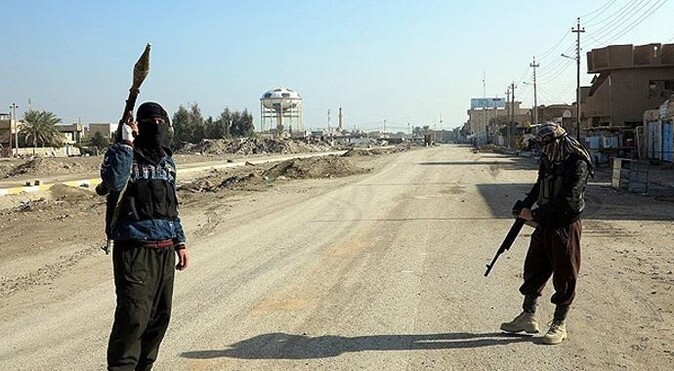 IŞİD militanları Kerkük&#039;te otele saldırdı