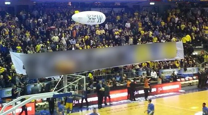 Maccabi&#039;den Galatasaray&#039;ı çıldırtacak pankart!