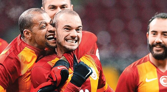 Galatasaray kupada Torku Konya&#039;yı kolay geçti