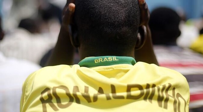 Ronaldinho Afrika yolcusu!