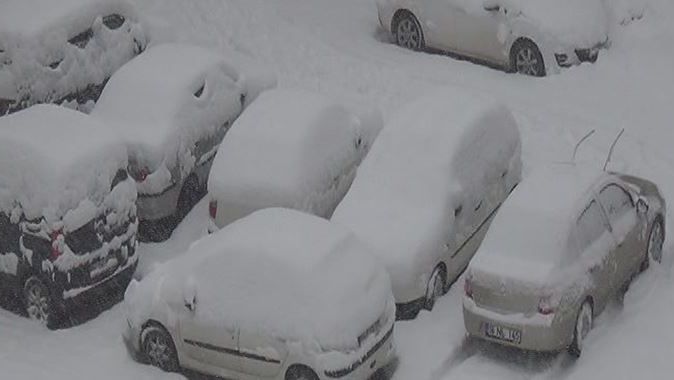 İstanbul&#039;da 28 yılın kar rekoru kırıldı