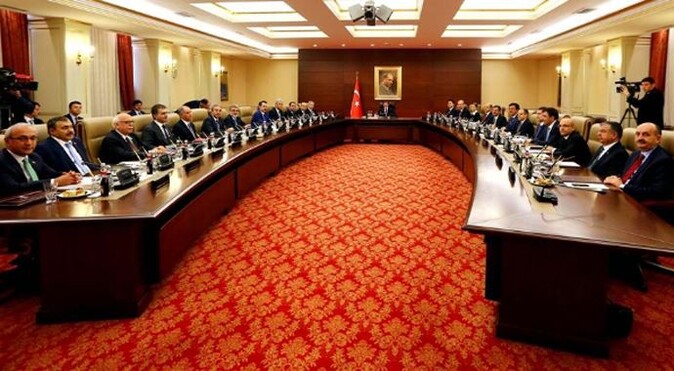 Bakanlar Kurulu, Davutoğlu başkanlığında toplandı