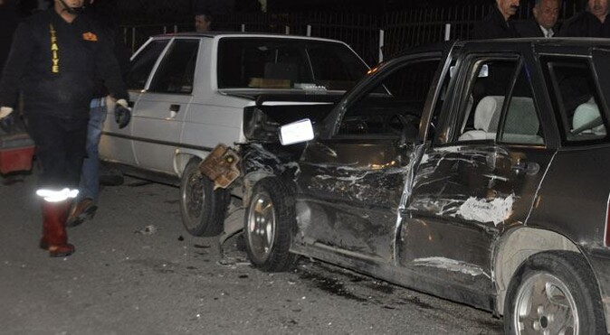 Konya&#039;da zincirleme kaza: 4 yaralı