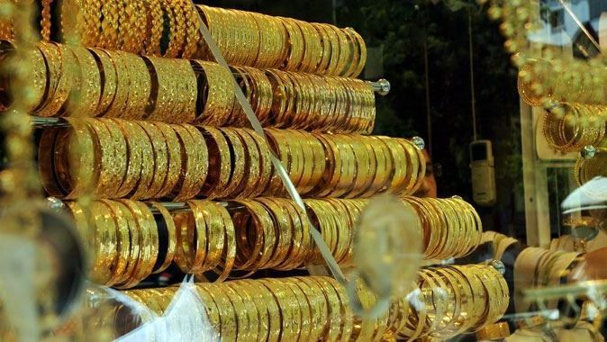 Altının kilogramı 98 bin 600 liraya geriledi