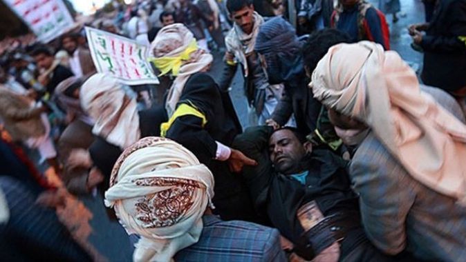 Yemen&#039;de Husi karşıtı göstericilere ateş açıldı: 3 yaralı