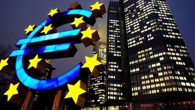 Avrupa Merkez Bankası Yunanistan&#039;a teminatı kaldırdı