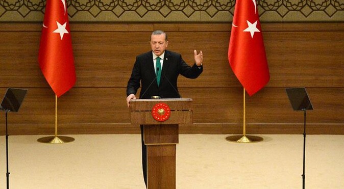 Erdoğan&#039;dan salonu ayağa kaldıran video