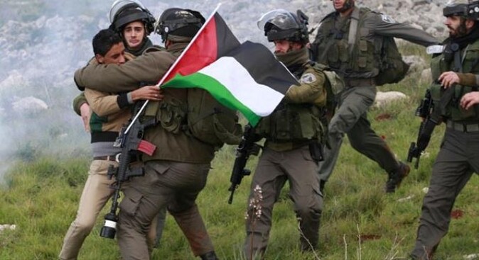 İsrail askerleri 4 Filistinli&#039;yi yaraladı