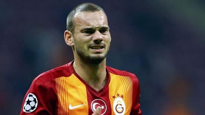 Sneijder&#039;den Galatasaray&#039;a söz