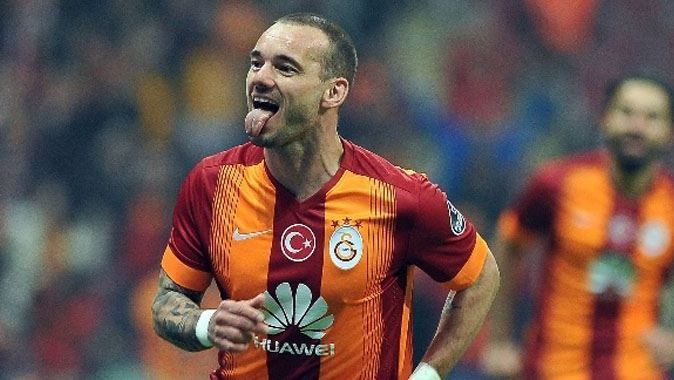 Sneijder unutamadığı golleri bakın kime atmış ?