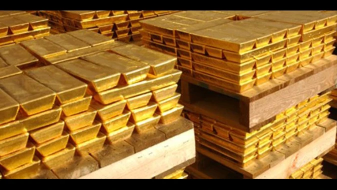 İki milyon dolar değerindeki altın külçeyle yakalandılar