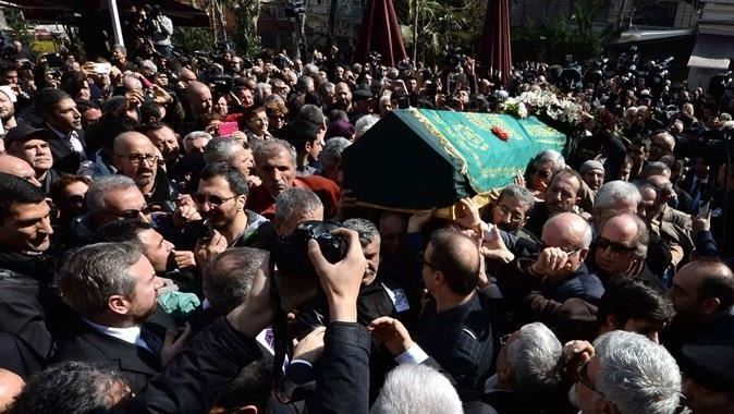 Yaşar Kemal gözyaşları içinde son yolculuğuna uğurlanıyor