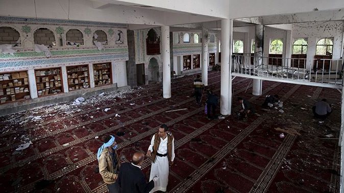 Terör örgütü IŞİD camileri vurdu: 137 ölü!