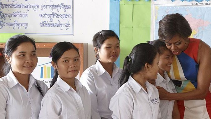 Michelle Obama Kamboçya&#039;da