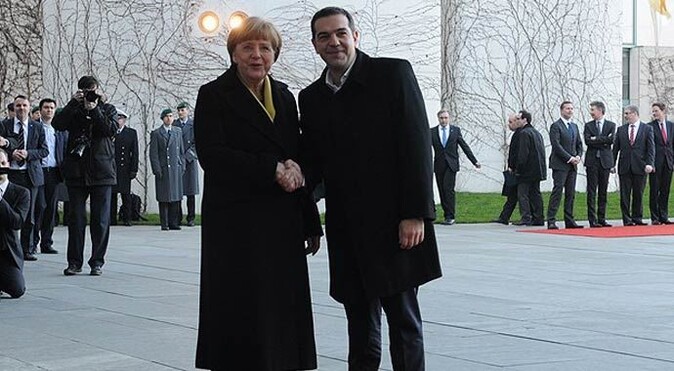 Merkel ve Çipras, Berlin&#039;de bir araya geldi