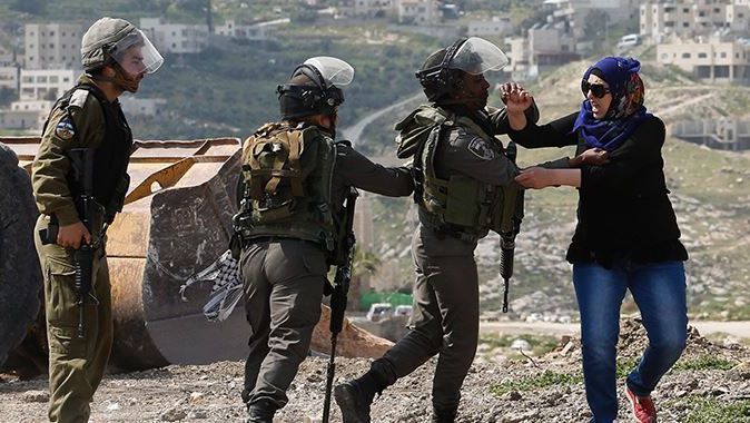İşgalci İsrail güçleri, 6 Filistinliyi daha gözaltına aldı