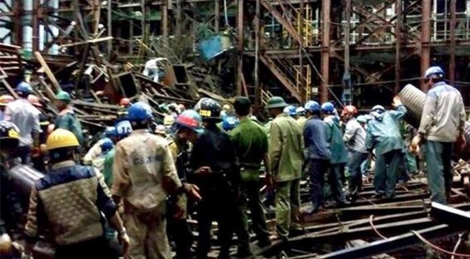 Vietnam&#039;da inşaat iskelesi çöktü: 14 ölü