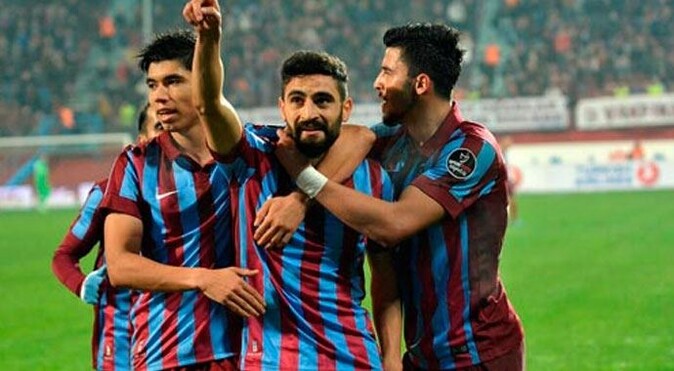 Trabzonspor duran topla vuruyor