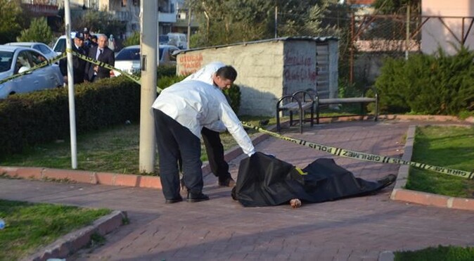 Osmaniye&#039;de cinayet, parkta 2 ceset bulundu