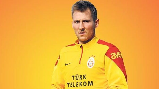 Galatasaray&#039;ı sevindiren Hajrovic kararı!