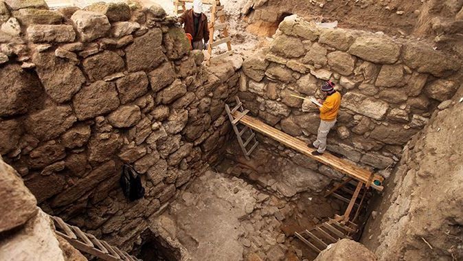 Lübnan&#039;da tarih öncesine ait eserler bulundu