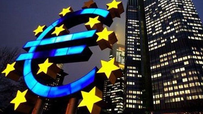 Avrupa Merkez Bankası faizi rekor düşüklükte bıraktı