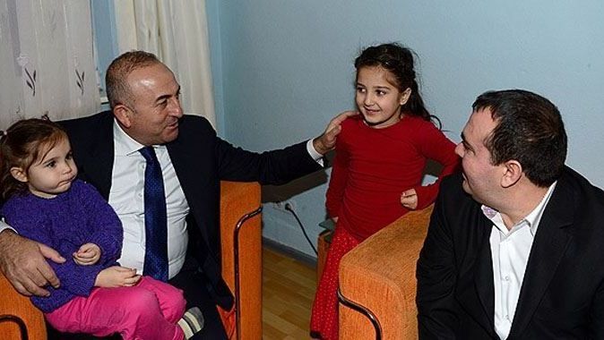 Çavuşoğlu&#039;ndan o aileye ziyaret