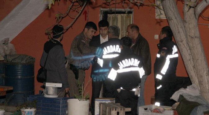 Mersin&#039;de ev basan damat katliam yaptı!