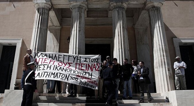 Yunanistan&#039;da &#039;anarşistler&#039; meclise girdi!