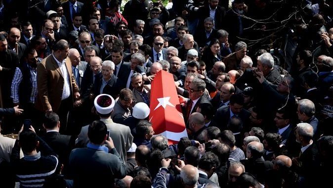 Şehit Savcı&#039;nın cenazesinde dikkat çeken ayrıntı
