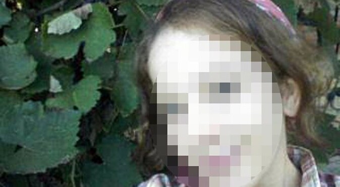 14 yaşındaki kız annesini döven babasını bıçakladı