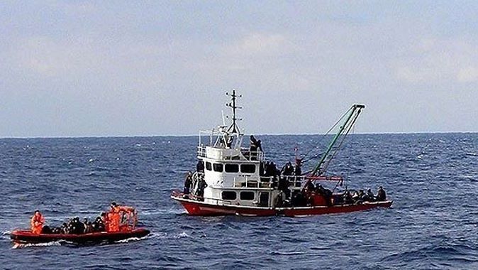 Akdeniz&#039;de 400 kişi hala kayıp