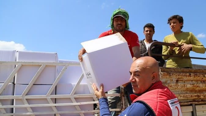 Türk Kızılayı&#039;ndan Suriyelilere yardım