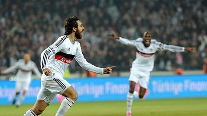 Beşiktaş&#039;ta Demba Ba ve Veli Kavlak sorunu
