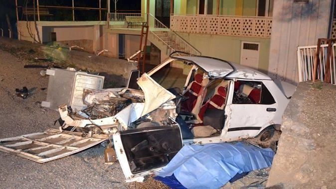 Adana&#039;da feci kaza: 1 ölü, 3 yaralı