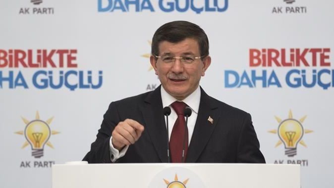 Ahmet Davutoğlu&#039;dan 3 döneme takılan milletvekilleri için açıklama