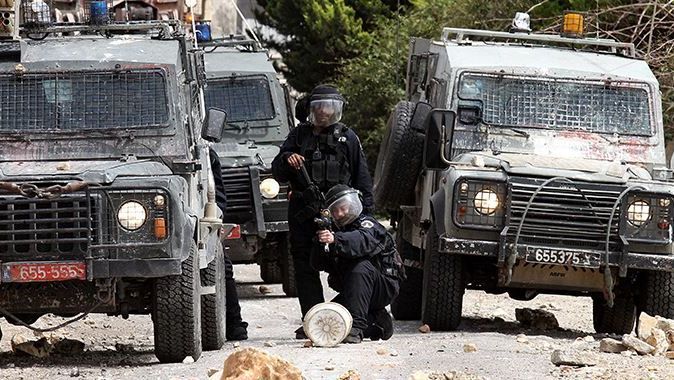 İşgalci İsrail güçleri, 9 Filistinliyi gözaltına aldı