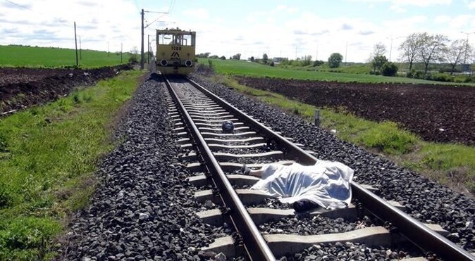Edirne&#039;de, demiryolu tamir aracı motosiklete çarptı: 1 ölü
