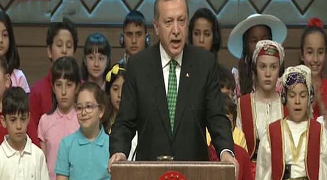 Erdoğan, &#039;Çocuklara kıymayın efendiler&#039;