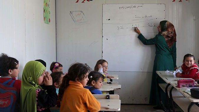 Suriyeli öğretmenler, ek sınıf için konteyner istiyor