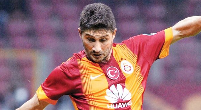 Galatasaray&#039;ın reisi Sabri Sarıoğlu 4. yıldıza mecbur